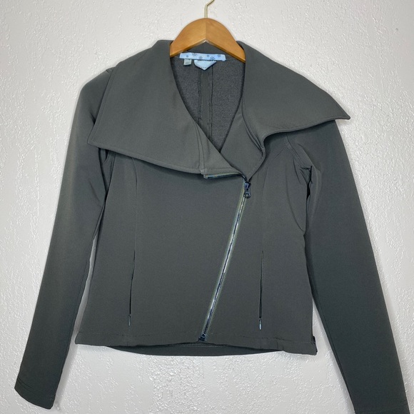 Athleta Jackets & Blazers - Athleta On the Move Moro Jacket - XS